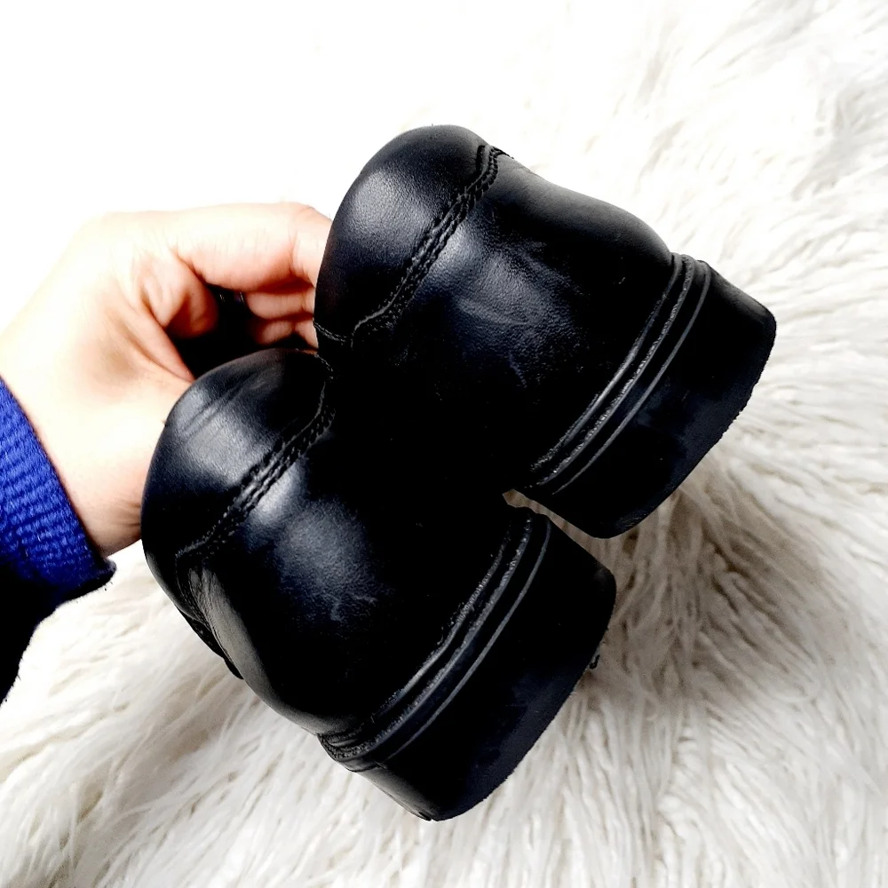 Elefanten Black Leather Hook& Loop Shoes I717